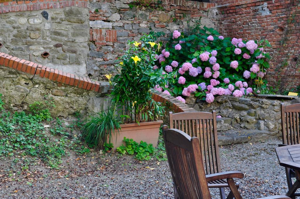 Le Macine Relais Bed & Breakfast Cairo Montenotte Eksteriør bilde